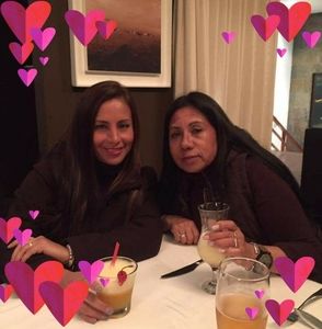 Meet your Posher, Elizabeth castro